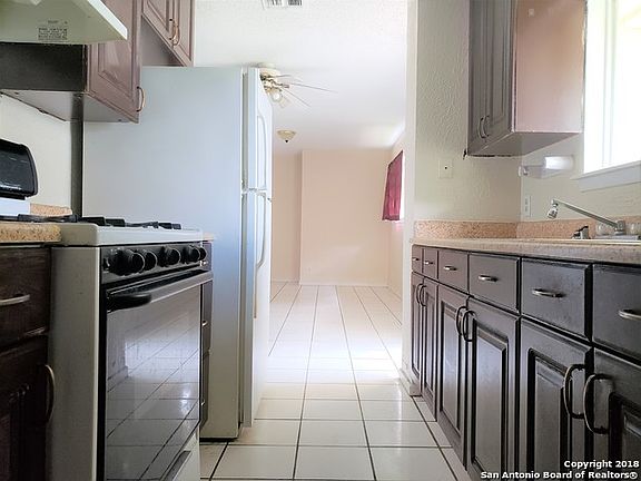 5th image of 3415 Charles Conrad Dr