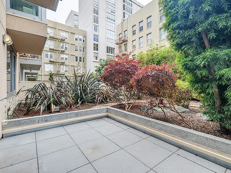 1840 Washington St #202 — Photo 11