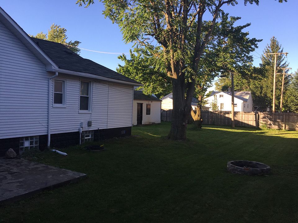 1st image of 1374 Euclid St