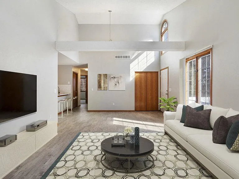 Seasons Villas — Photo 12