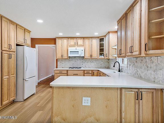 2nd image of 3618 Kirby Smith Drive