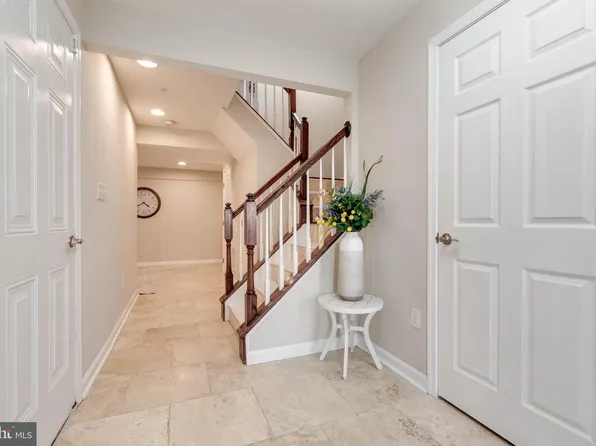 7217 Maidstone Pl, Elkridge, MD 21075