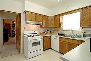 4th image of 5325 N Laramie Ave