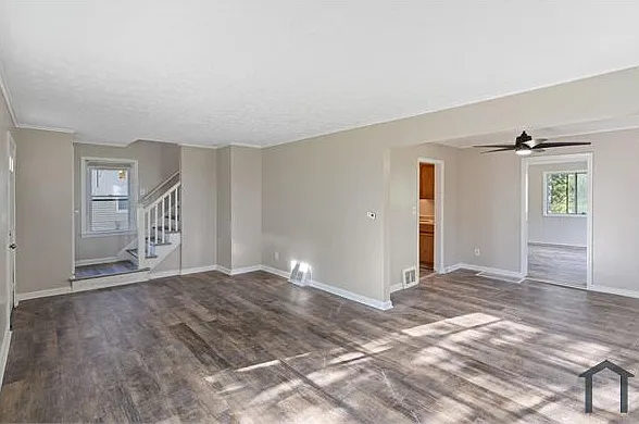 3 bed, 1500 sqft, $1,000 — Photo 4