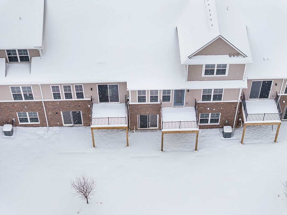 2209 Chase Dr, photo 2