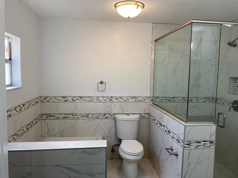 207 Normandy St — Photo 8