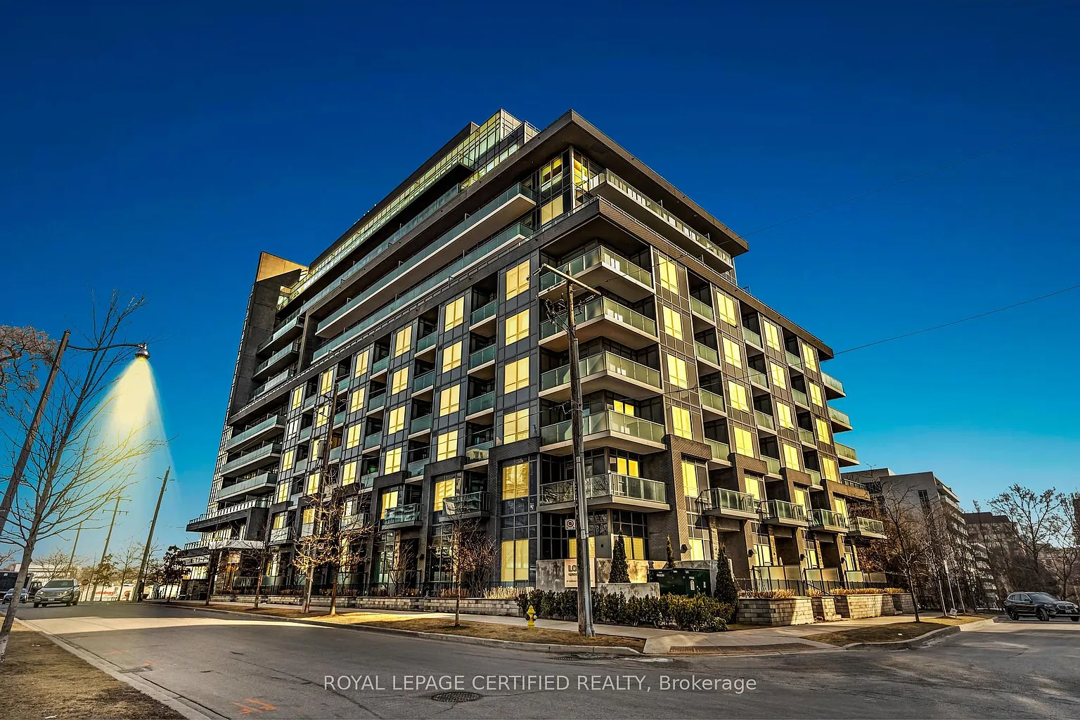 7 Kenaston Gdns #304 photo 1
