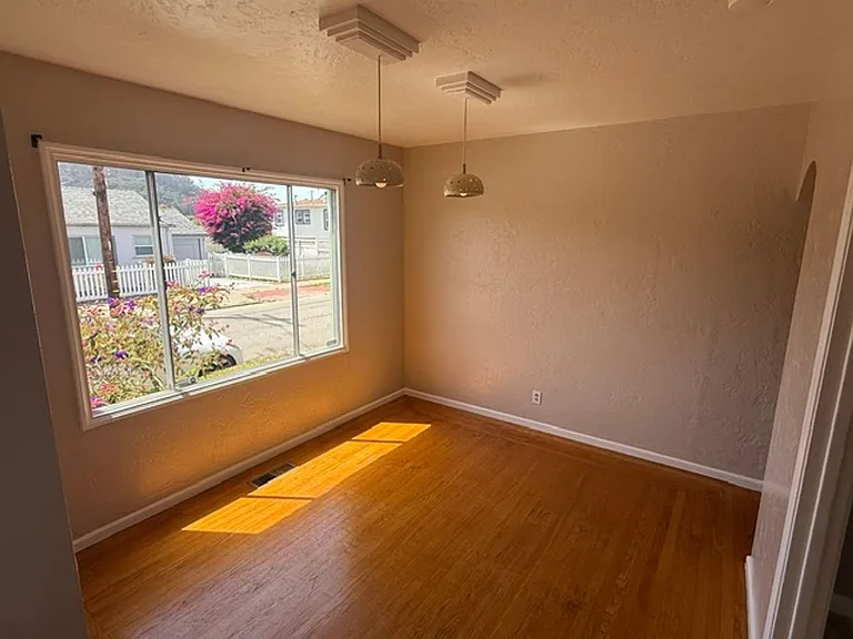 5925 San Jose Ave — Photo 2
