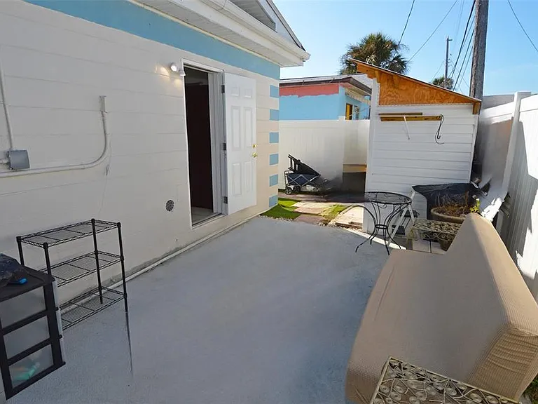 156 146th Ave E #B — Photo 40