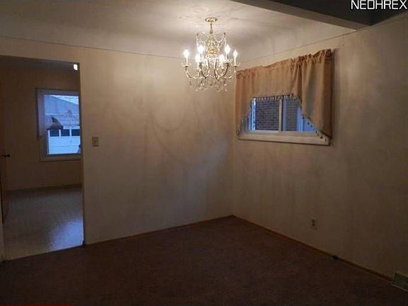 Dining/Living Rm Down