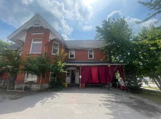 54 Peter St S #4, Orillia, ON L3V 5B1