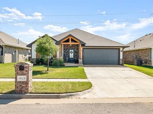 8624 Arman Dr, Yukon, OK 73099