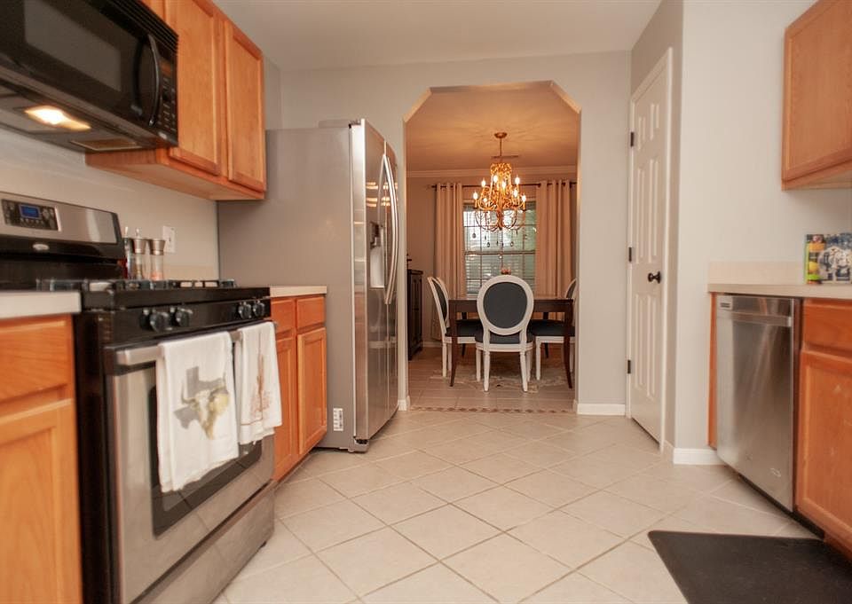 1st image of 3206 Wheatfield Blvd