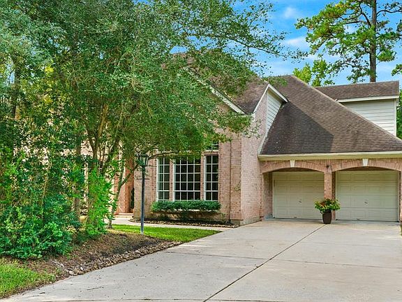 Two car tandem garage with extra long driveway -