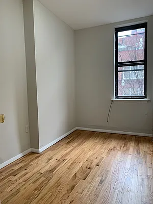 Rented by Landmark Real Estate | media 10