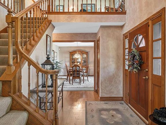 2nd image of 3153 Linden LANE