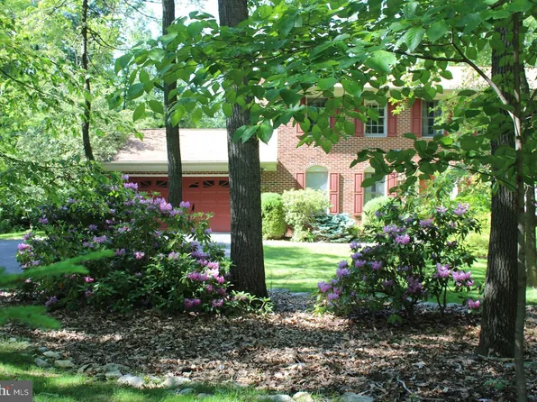 727 Dogwood Ter, Boiling Springs, PA 17007