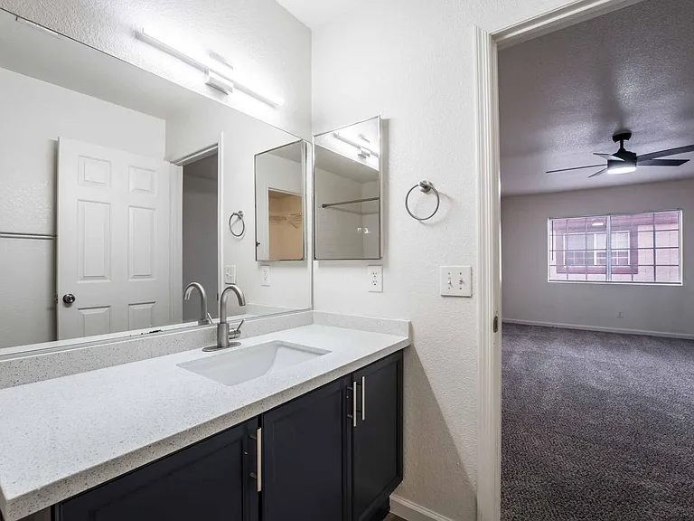 2608 Autumn Blaze Ave — Photo 28