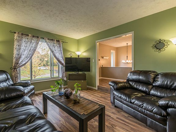 5th image of 2032 Grenada Blvd