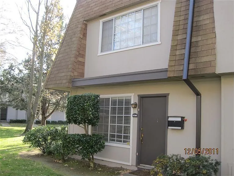 8708 Woodman Way APT C photo 1
