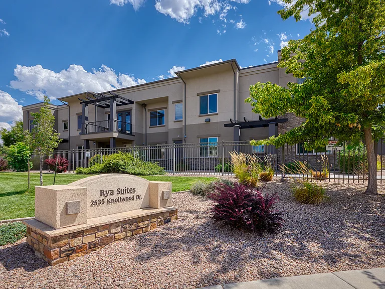 Rya Suites — Photo 12