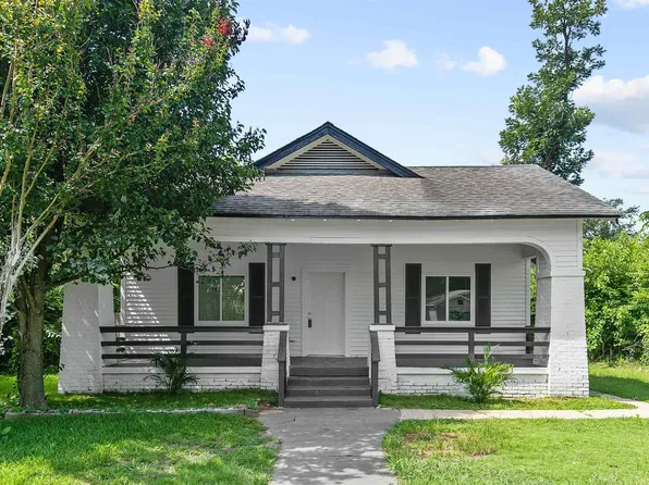 535 44th St, Fairfield, AL 35064