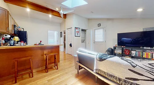 1714 Jane St #2 Photo 1