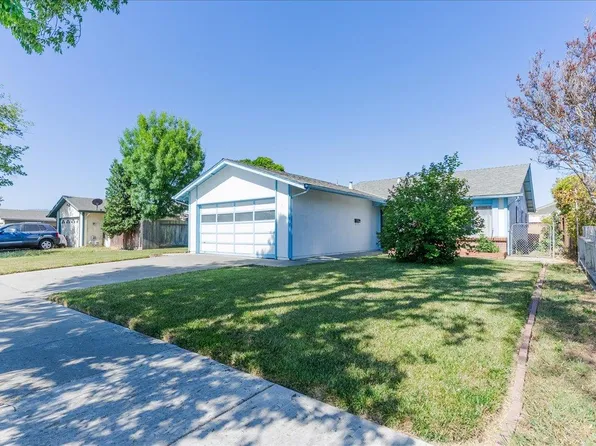 290 Ranchito Dr, Hollister, CA 95023
