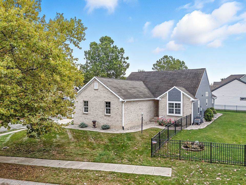 1st image of 137 Avon Ln