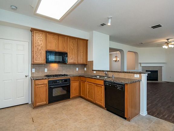 5th image of 9656 Wyndbrook Dr
