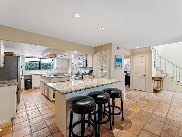 4850 Amalfi Way — Photo 18