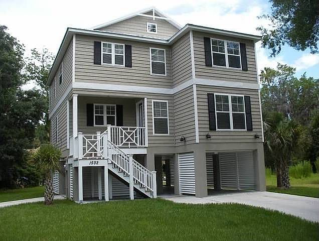 1st image of 1592 SE 2nd Ct