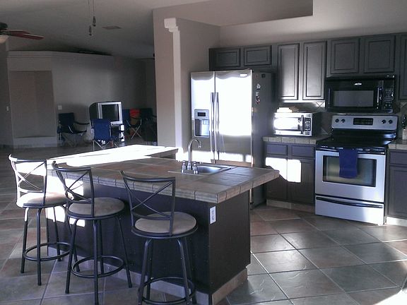 3rd image of 901 Moccasin Ln