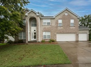 516 Wellsmont Dr, Saint Charles, MO 63304