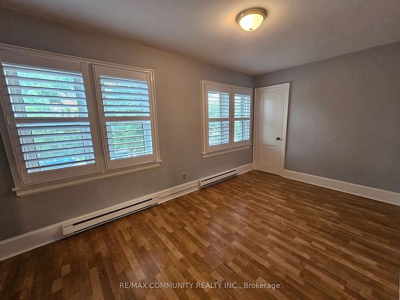 3rd image of 327 Woolwich St Floor 2