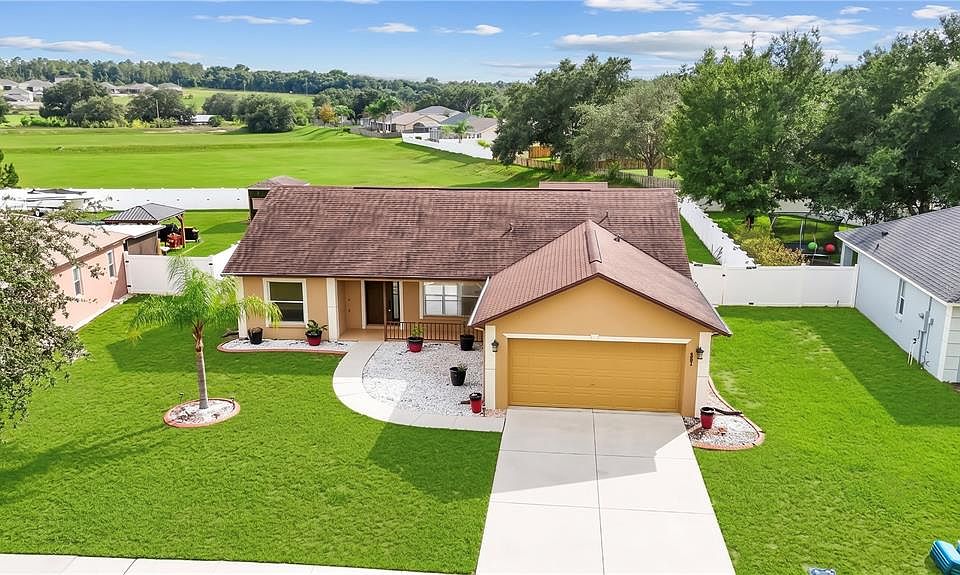 1st image of 220 VALLEY EDGE DRIVE