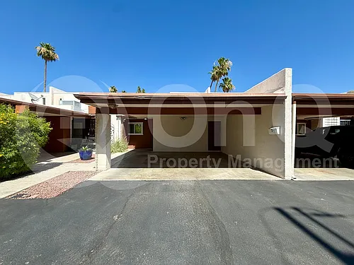 3211 S College Ave Photo 1