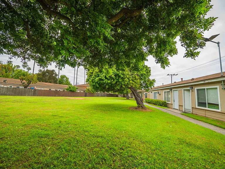 The Villas at Mira Loma — Photo 43