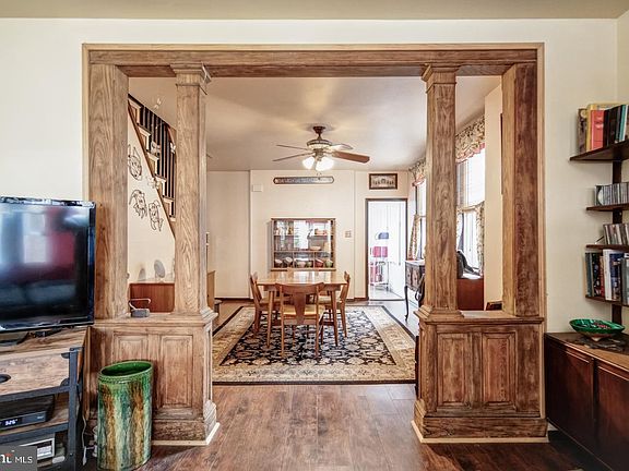 5th image of 1236 Marlborough St