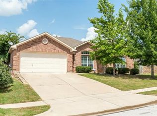 5001 Vaquero Dr, Arlington, TX 76017