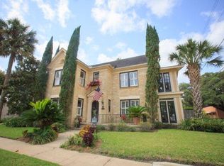 107 W Commercial St, Victoria, TX 77901