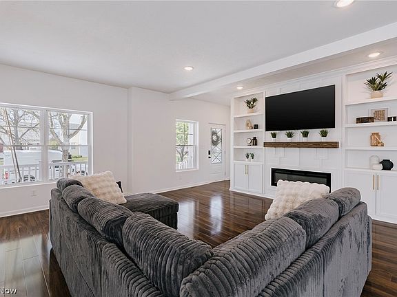 4th image of 3693 Pennington Rd