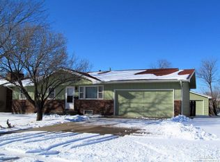 209 E Gail Dr, Salina, KS 67401