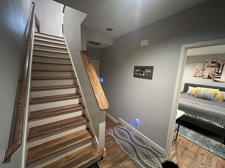 2411 N Hall St #6 — Photo 6