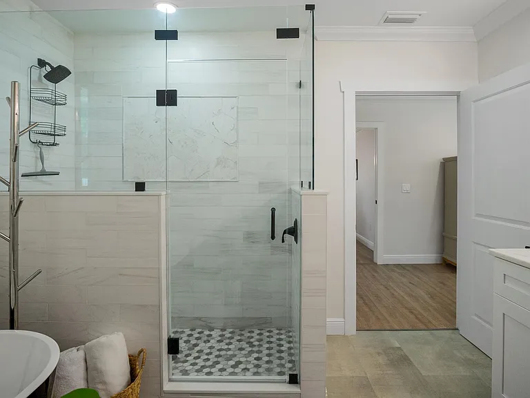 Large walk in shower.