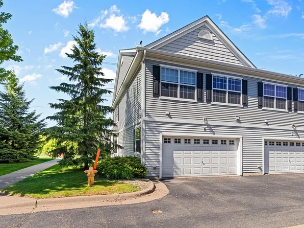 1617 Legacy Pkwy E #1, Maplewood, MN 55109