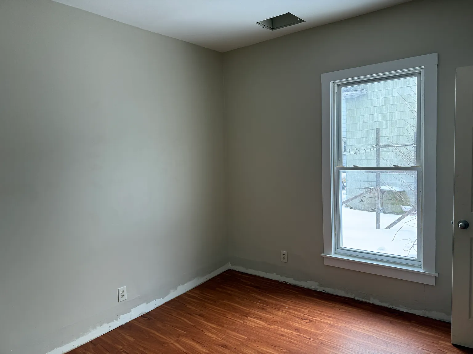 2 bed, 1.5 bath, 1000 sqft, $1,650 — Photo 2
