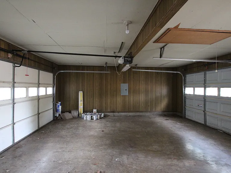 316 Clemson Dr — Photo 28