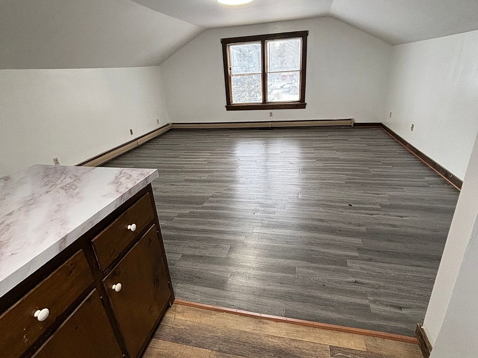 kitchen-living room area