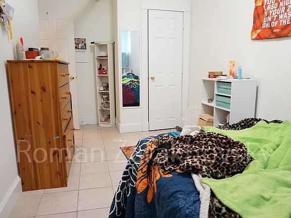 5th image of 10 Orkney Rd #B